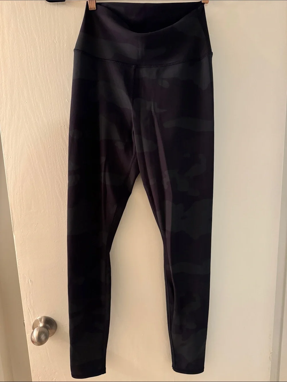 Alo Black Camo Leggings